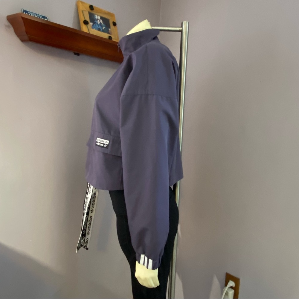 Adidas RYV Patch Pocket Crop Jacket - Picture 11 of 14